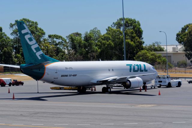 BOEING 737-400 (ZK-JTQ) - Taxied in past this on one of my YMML-YPPH flights 