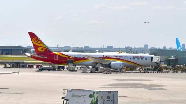 Boeing 787-9 Dreamliner (B-1342) - Hainan Airlines Boeing 787-9 Dreamliner B-1342 in Toronto 