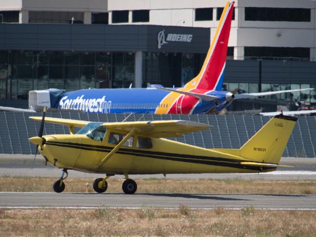 Cessna Skyhawk (N1853Y) - Departing King County International Airport, Seattle, WA. 