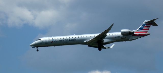 Canadair Regional Jet CRJ-900 (N557NN) - On short final is this 2014 American Airlines Eagle Canadair Regional Jet 900LR in the Summer of 2023.