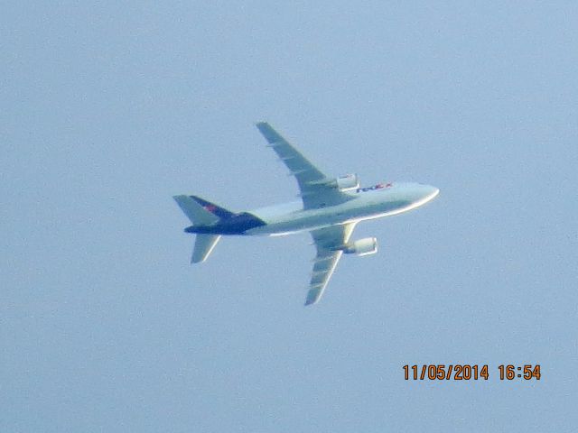 Airbus A310 (N801FD) - FedEx flight 542 from MEM to GTF over Baxter Springs Kansas (78KS) at 34,000 feet.