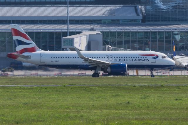 Airbus A320neo (G-TTNE) - WAW/EPWA SPOTTING