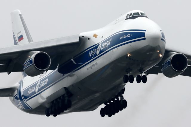 Antonov An-124 Ruslan (RA-82046)