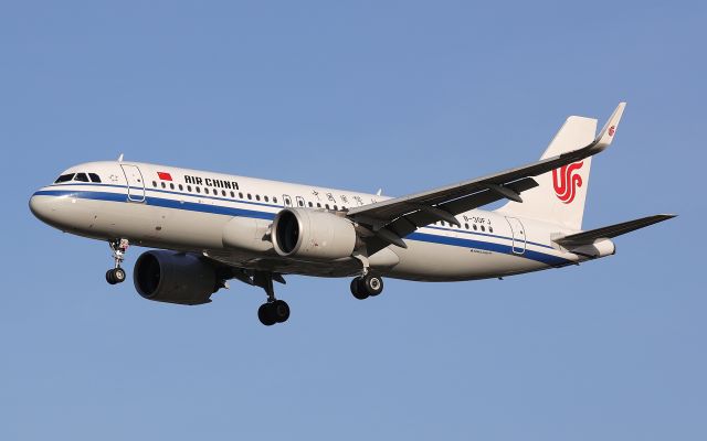 Boeing 737-800 (B-30FJ)
