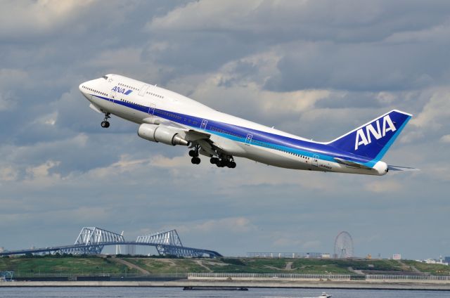 Boeing 747-400 (JA8966) - 2012/6/10