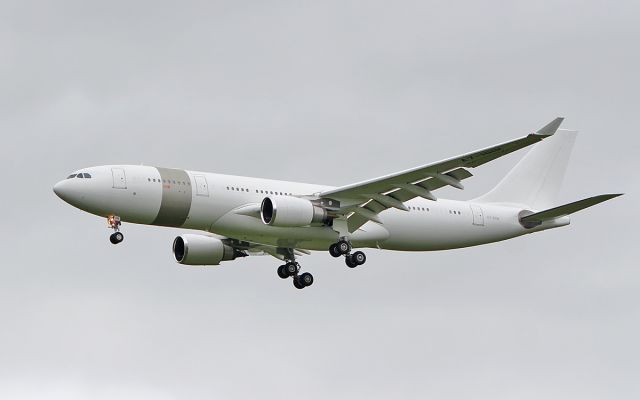 Airbus A330-200 (A7-HHM) - qatar amiri flight a330-202 a7-hhm about to land at shannon 11/8/18.