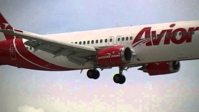 BOEING 737-400 (YV-2918)