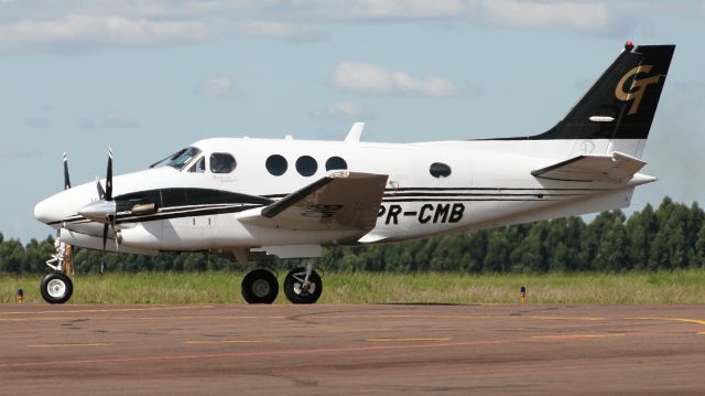 Beechcraft King Air 90 (PR-CMB)