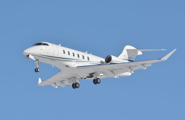 Canadair Challenger 350 (N200JC) - Final to 24R in CYHU. 09-4-2025