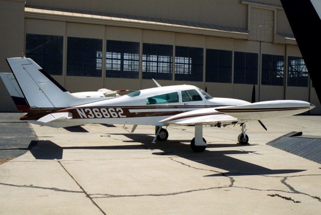 Cessna 310 (N36862) - Seen here in Jun-02.