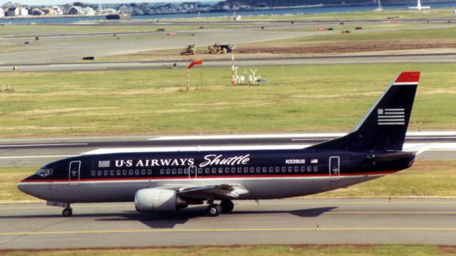 Boeing 737-700 (N339US)