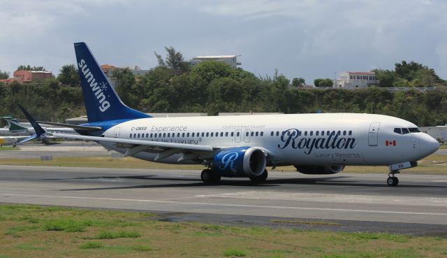 Boeing 737 MAX 8 (C-GMXB)