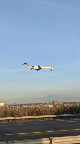 — — - landing rnwy 4r sunrise photo 