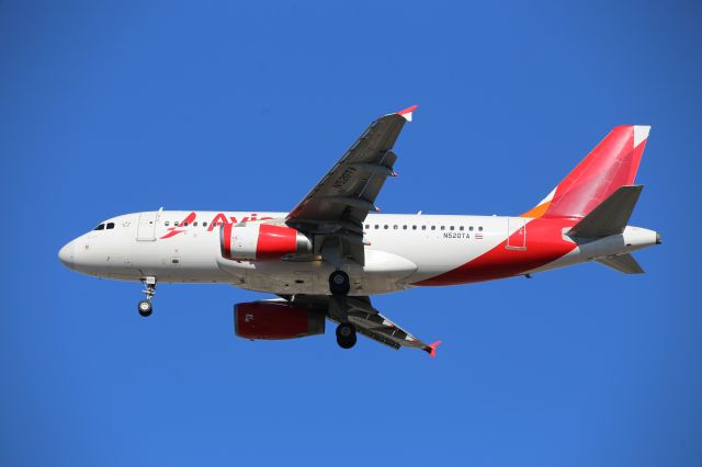 Airbus A319 (N520TA)