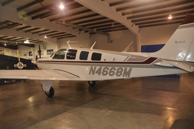 Beechcraft Bonanza (36) (N4668M)