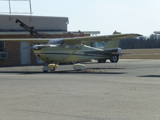 Cessna 175 Skylark (N8227T)