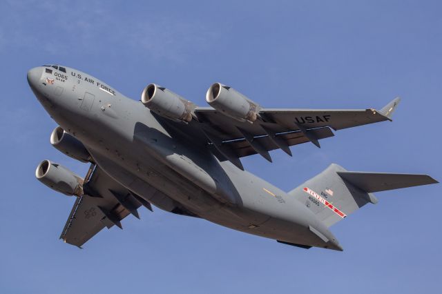Boeing Globemaster III (64-0065) - Spotted at KPHX on January 14, 2021