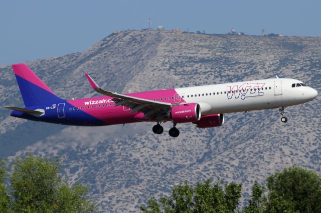 Airbus A321 (HA-LZP)