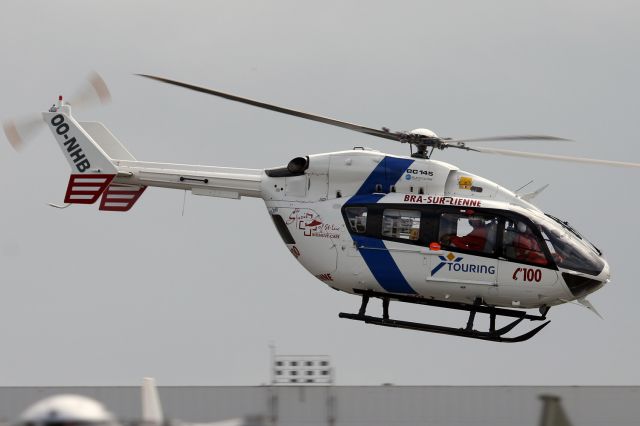 KAWASAKI EC-145 (OO-NHB)