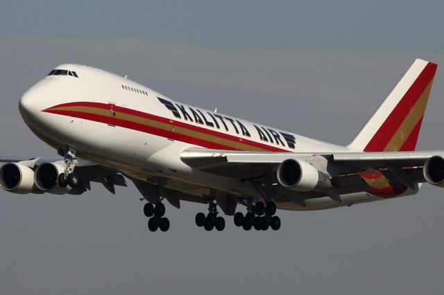 Boeing 747-200 (N701CK)