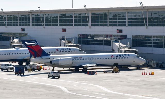 Boeing 717-200 (N950AT) - Delta Boeing 717-2BD N950AT in Detroit 