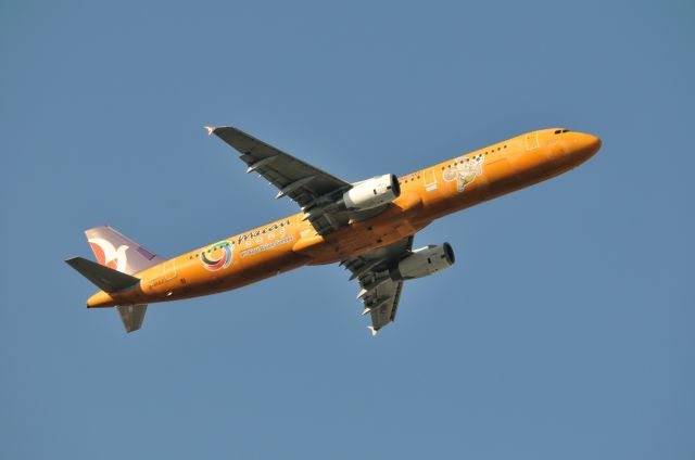 Airbus A321 (B-MAJ) - 2012/5/5