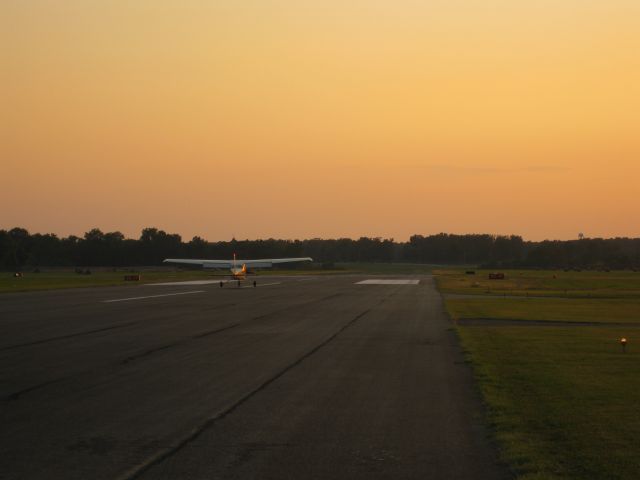 Cessna Skyhawk (N739UD)