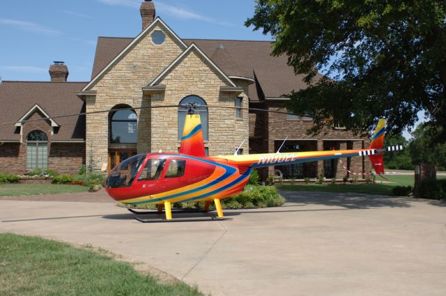 Robinson R-44 (N100EE) - Photo taken by Dale Shetler.