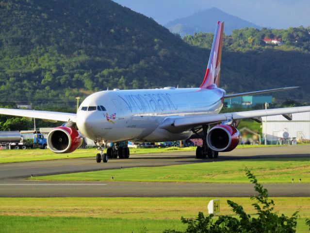 Airbus A330-300 (G-VSXY)