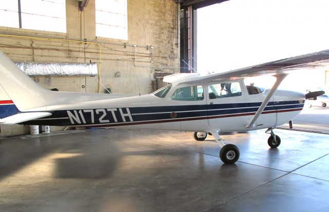 Cessna Skyhawk (N172TH)