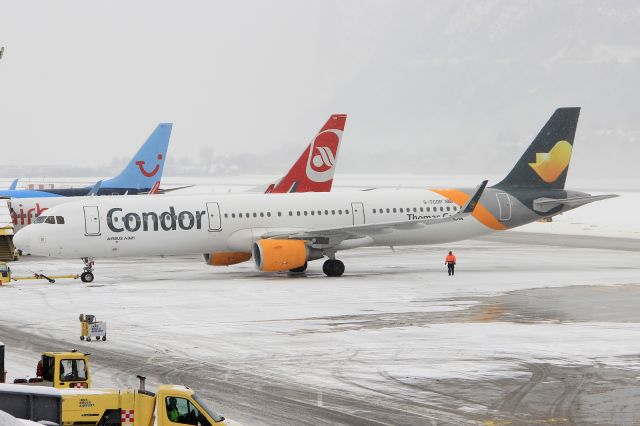 Airbus A321 (G-TCDP)
