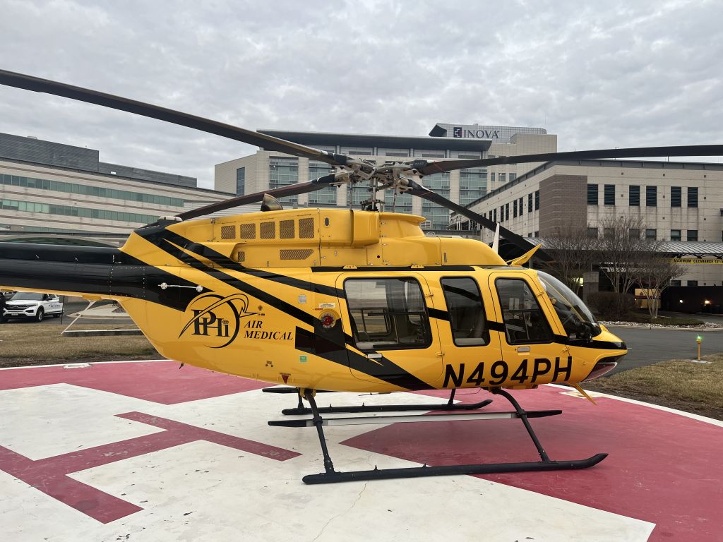 Bell 407 (N494PH) - AirCare 3 scooping up at Inova Loudoun Hospital.