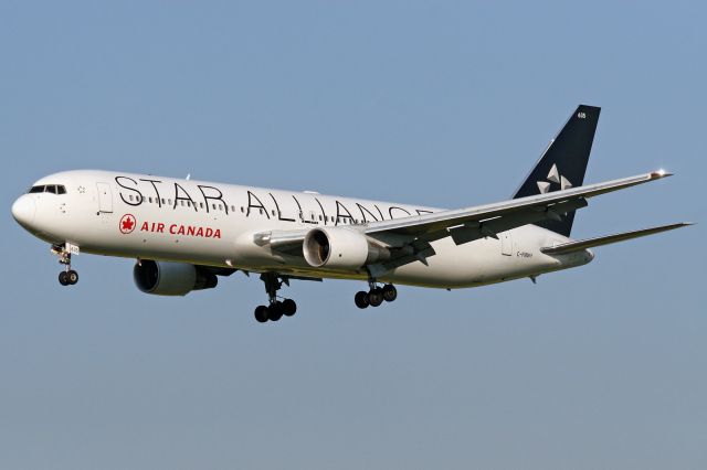 BOEING 767-300 (C-FMWY) - "Star Alliance" livery