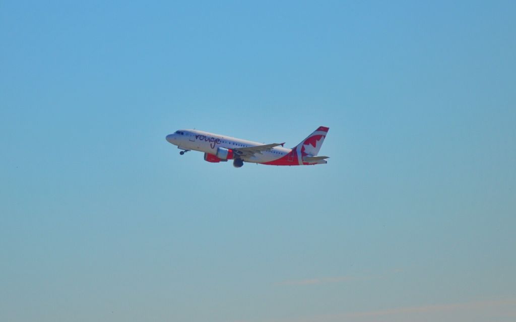 Airbus A319 —