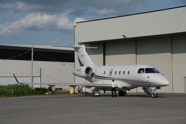 Embraer Legacy 450 (C-GASE)