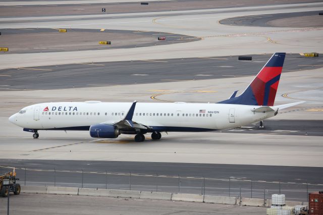 Boeing 737-900 (N861DN)