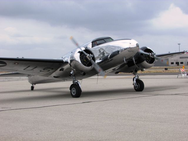 Lockheed L-12 Electra Junior (N93R) - Taxiing at Fullerton