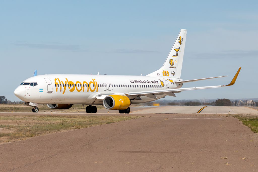 Boeing 737-800 (LV-KDQ)