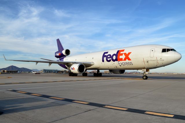 Boeing MD-11 (N610FE)