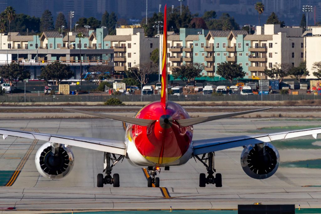 Boeing 787-9 Dreamliner (B-1132)