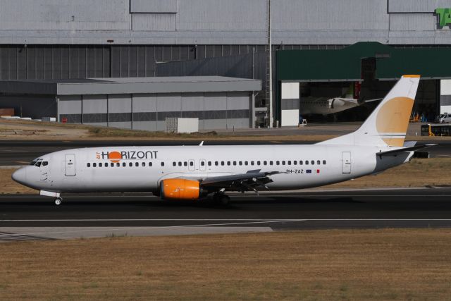 Boeing 737-700 (9H-ZAZ)