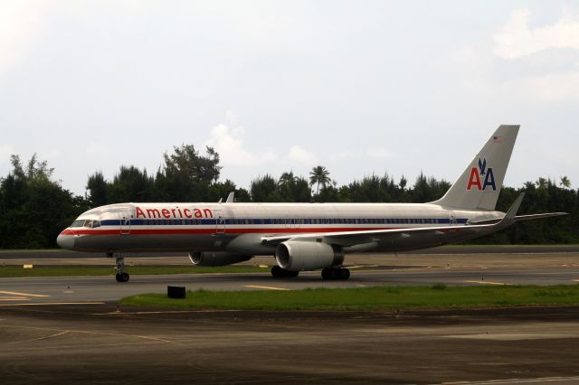 Boeing 757-200 (N176AA)