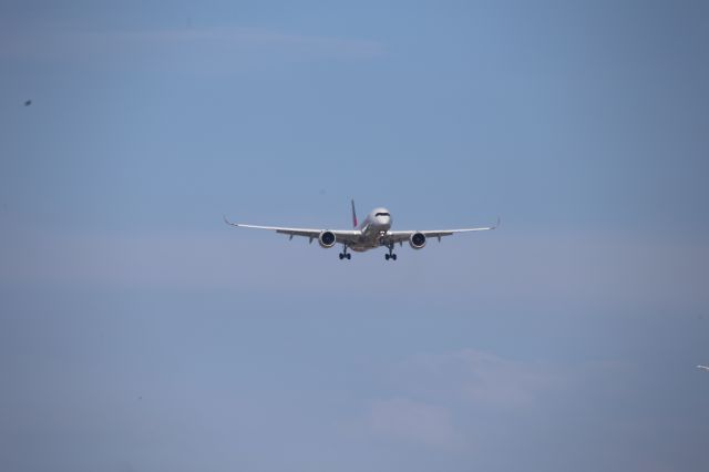 Airbus A350-900 (HL8308)