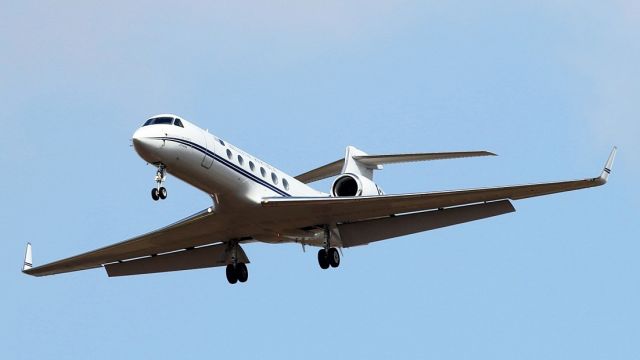 Gulfstream Aerospace Gulfstream V (N678) - 13/08/2020: A Golfstream G-V from the Helenic Air-Force on landing path to runway 12.