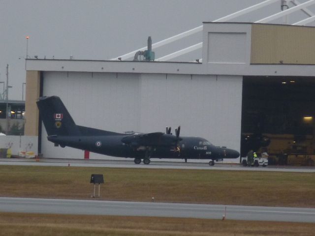 14-2806 — - canadian forces  gonzo nose plane