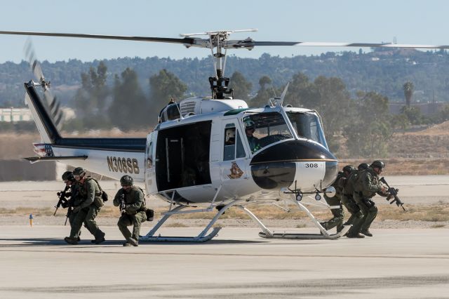 N308SB — - SWAT deploy from N208SB. San Bernardino airshow 2017