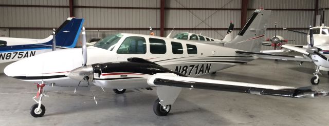 Beechcraft Baron (58) (N871AN)