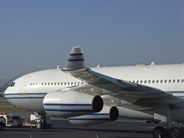 Airbus A340-200 (SHU124)