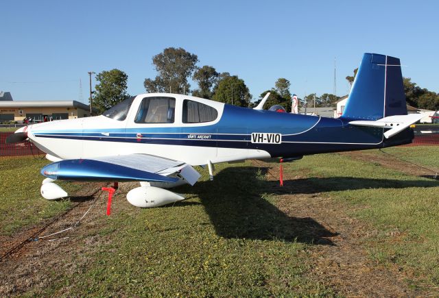 Vans RV-10 (VH-VIO)