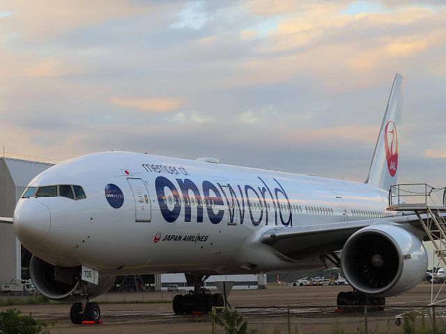 Boeing 777-200 (JA706J) - I took this picture on Oct 27, 2020br /.